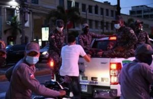 Gobierno flexibiliza toque de queda los fines de semana en 25 provincias