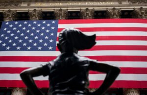 La economía de EE.UU. entrará en una “auténtica recesión” en primavera, estima Fitch