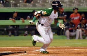 Estrellas ganan histórico partido con corredor designado ante Leones