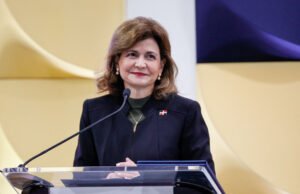 Vicepresidenta participa en inauguración de cuarta planta de fabricación de dispositivos médicos