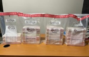 Detienen a dos extenientes y un mexicano por droga ocupada en el AILA