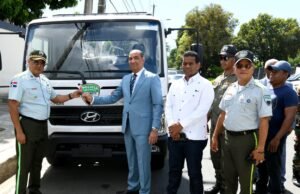 Obras Públicas y Digesett firman acuerdo para facilitar parqueos en la Zona Colonial