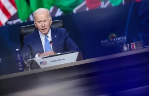Biden desclasifica miles de documentos sobre el asesinato de Kennedy