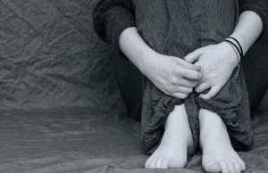 Corte de Pakistán libera a violador tras aceptar casarse con su víctima