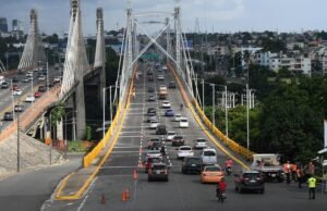 Obras Públicas anuncia firma contratista corregirá fallas en el puente Duarte