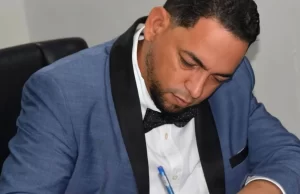 Asistente alcalde de Cotuí dice bonos navideños son solo para perremeistas