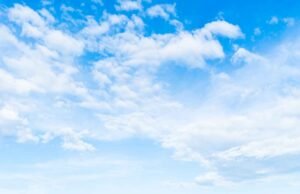 Se espera un cielo mayormente soleado y algunos chubascos locales