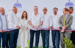 Abinader inaugura carretera en provincia Duarte, por más de RD$240 millones