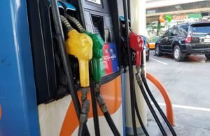 Gobierno mantiene frenado precios de combustibles