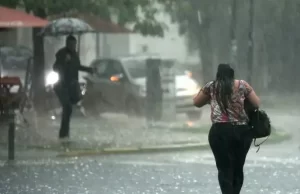 Chubascos y ráfagas de viento en algunas localidades del país, informa Onamet