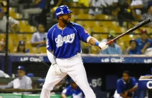 Licey cambia a Narciso Crook y Luis Mieses a los Toros por Miguel Andújar y Yunior Marte