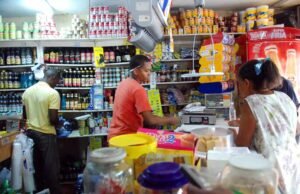 Gobierno busca bajar precio de alimentos en colmados eliminando cadena de intermediarios