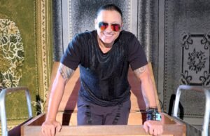 Elvis Crespo conquista a PR en el 25 aniversario de “Suavemente”