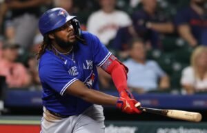 Vladdy Jr dispara su 3er HR en victoria de Azulejos; Kershaw llega a 200 triunfos