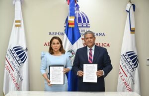 MAP y Ministerio de la Mujer firman acuerdo para reducir la brecha género