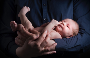 Unicef favorece modificar el Código Laboral para aumentar la licencia por paternidad