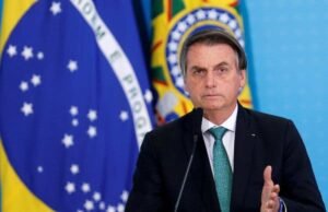 Bolsonaro confirma allanamiento policial en su casa en Brasilia; confiscan su teléfono