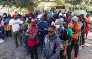 Migrantes haitianos son dejados a la deriva en Acapulco
