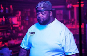 Fallece el rapero Big Pokey tras desplomarse en pleno concierto