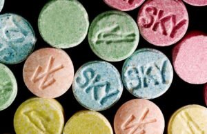 Arrestan domínico-español con más de 15 mil pastillas de éxtasis