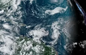 Tormenta Cindy se debilita y se convierte en onda tropical