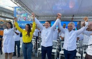 Lanza su candidatura Julio Vicioso; se convierte es aspirante más joven de SDN