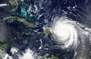 La tormenta tropical Cindy sigue los pasos de Bret hacia las Antillas Menores