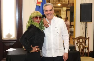 Abinader distingue con Medalla Presidencial al Mérito Civil a 8 músicos típicos