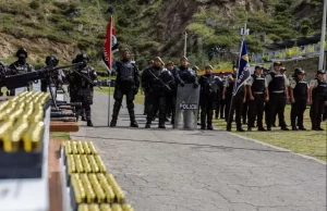 Policía de Ecuador recibe 18 millones de cartuchos en medio de ola de violencia