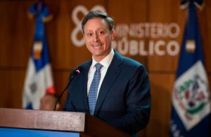 Defensa de Jean Alain afirma embarcación atribuida a él se adquirió con fondos lícitos