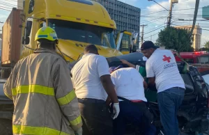 Al menos seis lesionados en accidente de tránsito en la avenida Máximo Gómez