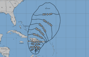 Tormenta Franklin se desplaza con más lentitud y desvía su trayectoria hacia el este