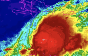 Franklin está a 390 kilómetros del país y se mueve a 9 km/h