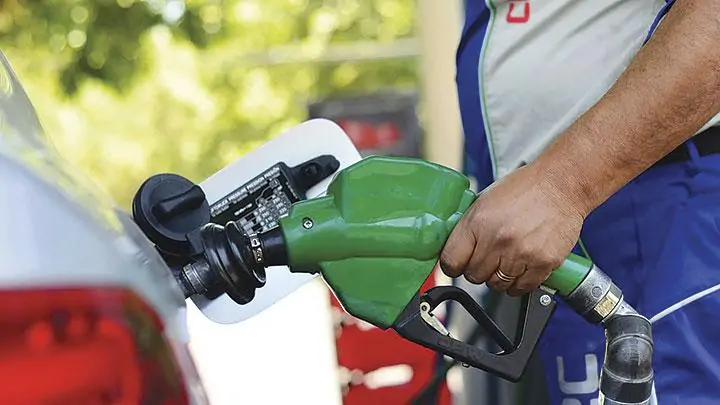 Los combustibles mantendrán sus precios, excepto el avtur