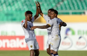 Moca, Pantoja y Cibao esperan clasificados en las semifinales de la LDF