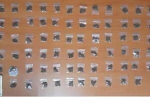 Autoridades intervienen punto de droga y ocupan presunta marihuana en Mao