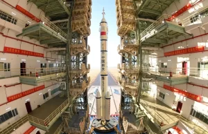 China anuncia extensión para su estación espacial y lanzamiento de misión Shenzhou-17