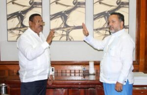 Juramentan nuevo director en hospital Rodolfo de la Cruz Lora