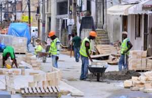 Abinader: “La mano de obra extranjera tiene los días contados en la RD”