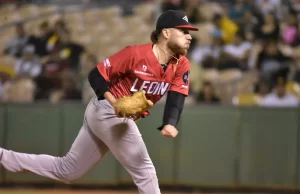 Leones ganan por tercera vez seguida a las Águilas