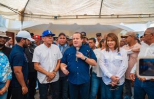 José Ignacio Paliza visita zonas afectas por disturbio tropical