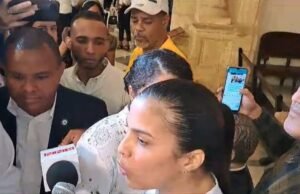 Exempleados CEA exigen prestaciones labores en misa por 75 aniversario de Bienes Nacionales