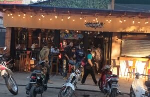 Autoridades realizan operativos en centros de expendios de bebidas alcohólicas en Constanza