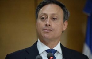 Jean Alain insiste grillete le causa inflamación; MP solicita verificación de médico legista