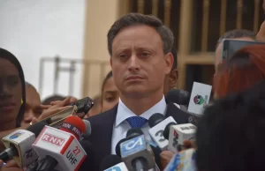 Jean Alain dice EE.UU le retiró la visa tomando en cuenta datos que ofreció la PGR