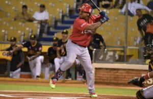 Leones disparan tres jonrones, González empuja tres y los rojos hunden más a Águilas