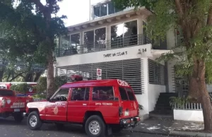 Dicrim y bomberos continúan investigación en torre donde fumigación causó tres muertes