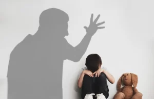 RD conmocionada por las torturas y muerte de un niño a manos de su tía