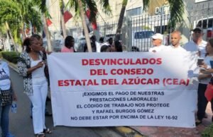 Manifestación de ex policías y militares se torna violenta