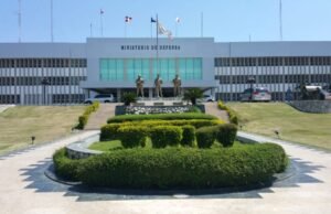 MIDE ayuda con evacuaciones de cerca 300 funcionarios extranjeros de Haití a RD